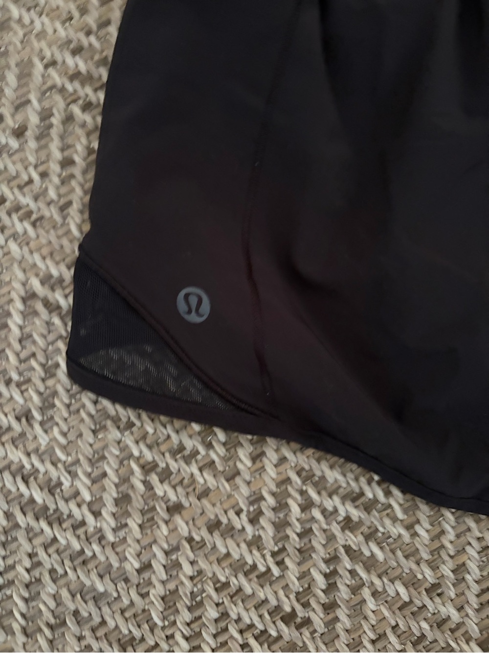 Lululemon Hottie Hot Shorts - Picture 3 of 4